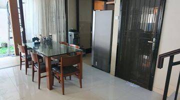 Gambar 4 Rumah 2 lantai modern Di Cluster exclusive Panorama BNR