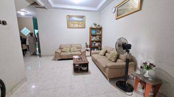 Gambar 3 Rumah Cluster 2 1/2 Lantai Kokoh Siap Huni Semi Furnished