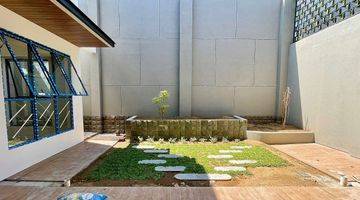 Gambar 2 Rumah 2 Lt Grand Eastwood, Siap Huni