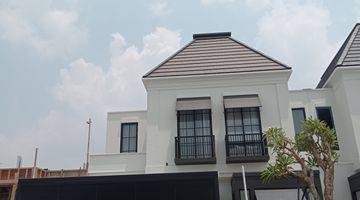 Gambar 1 Rumah Mewah Di Cluster Tengah Kota Semarang