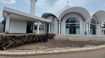 Gambar 5 Rumah besar di sebrang Masjid lokasi tenang di Pondok Ranji