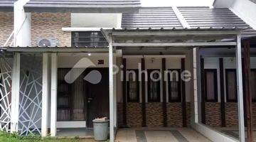 Gambar 1 Rumah Bagus Unfurnished SHM di Jl. Raya Mustikasari Bekasi Timur, Bekasi