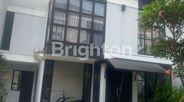 Gambar 1 EXCLUSIVE TOWNHOUSE KEMANG AREA JAKARTA SELATAN