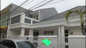 Gambar 1 Rumah Semi Furnished Dekat Perkantoran Jakarta Selatan 