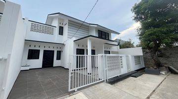 Gambar 1 Rumah Cantik 2 Lantai Modern Minimalis Kota Harapan Indah Bekasi