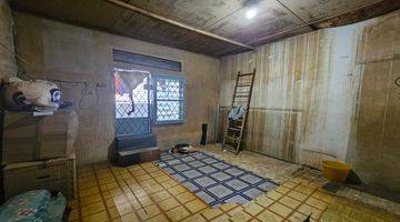 Gambar 4  Rumah Unfurnished Butuh Renovasi SHM - Sertifikat Hak Milik di Jl. Aksara Gg. Padat, Medan Perjuangan