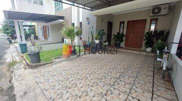 Gambar 1 Rumah 2 Lantai Bagus Semi Furnished HGB di Batam Centre, Batam