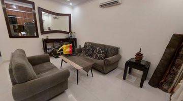 Gambar 2 Rumah 2 Lantai Bagus Semi Furnished HGB di Batam Centre, Batam