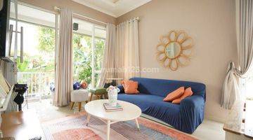 Gambar 1 Rumah 2 Lantai, Apik, Full Furnished Ada Kolam Renang Di Rivera Park