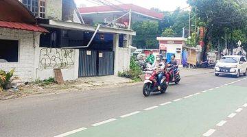 Gambar 3 Rumah Lama Samping Jalan Raya Di Setiabudi Jaksel 