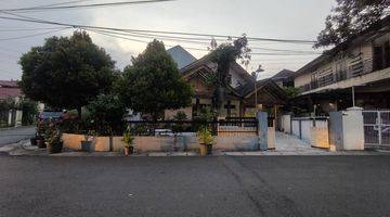 Gambar 1 Rumah Lama Hitung Tanah Dalam Komplek Ps Minggu