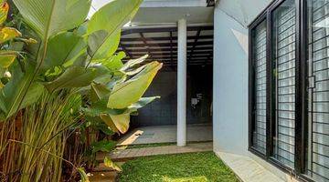 Gambar 5 Modern Minimalist House