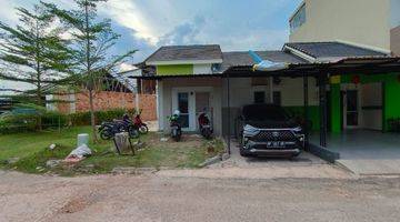 Gambar 1 Rumah Hook Tengah Beverly Green Batam