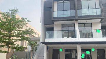 Gambar 1 DIJUAL Rumah di GOLF ISLAND 3 Lantai 5x15 TERMURAH Bagus