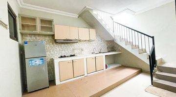 Gambar 4 Dijual Murah Rumah Hook 2 Lantai di Central Park Ahmad Yani 