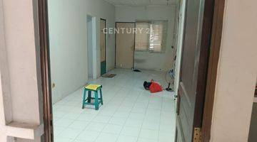 Gambar 5 Rumah 1 Lantai Di Cluster Strategis Graha Raya 7411 