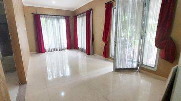 Gambar 1 Rumah Hook di Cluster Emerald Bintaro Sektor 9 2129ET