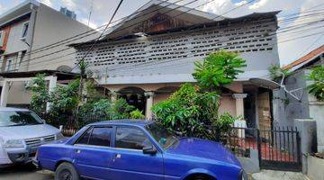 Gambar 2 Dijual Rumah 2 Lantai Di Kuningan Jakarta Selatan Furnish