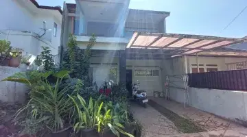 Gambar 1 Rumah 2 Lantai di Jambudipa Kolonel Masturi Bandung Barat. Dekat Awc