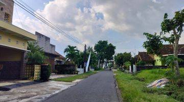 Gambar 3 Tanah Sleman Dijual, 900 Meter Ke Sch, Gito Gati