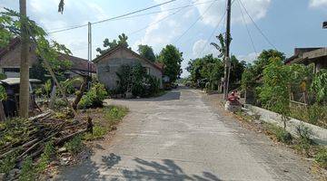 Gambar 4 Tanah Berbah Dekat Lapangan Kadisono, SHM