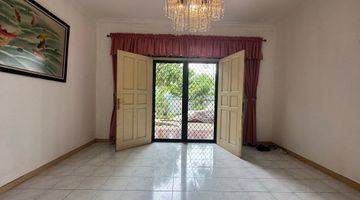 Gambar 4 Rumah Bagus Full Furnished 1 Lantai di Fortunia Residence