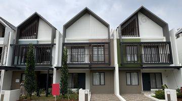 Gambar 1 Rumah 3 Lantai Fully Furnished Siap Huni di Kota Gading Serpong