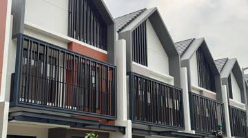 Gambar 2 Rumah 3 Lantai Fully Furnished Siap Huni di Kota Gading Serpong