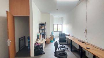 Gambar 4 Sewa Rumah Siap Huni Singgasana Pradana Full Furnished