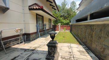 Gambar 2 Rumah 2 Lantai Modern Cluster Depan Sentul City 