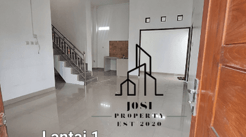 Gambar 4 Rumah 2 Lantai Baru di Gentan, Solo