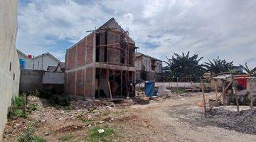 Gambar 3 Townhouse Strategis Jatiwaringin 