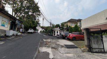 Gambar 3 Dijual Rumah Bagus (bisa untuk cafe) Kawi Semarang 