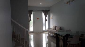 Gambar 2 Di Sewakan Rumah Green Lake City Lebar 6 Dengan 4 Kamar Tidur Semi Furnished