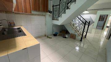 Gambar 1 Dijual Rumah Jalan Depan Muat 3 Mobil Di Pondok Indah Jaksel