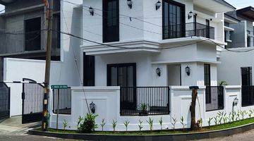 Gambar 2 Rumah Modern Style 2 Lantai Rungkut Asri Row Jalan Lebar