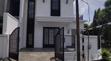 Gambar 3 Rumah Modern Style 2 Lantai Rungkut Asri Row Jalan Lebar