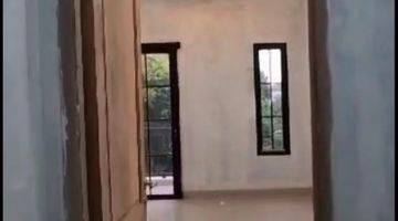 Gambar 4 Dijual rumah 2 lantai ready dekat stasiun Depok lama 