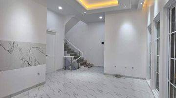 Gambar 2 Rumah Baru Luxury (luxury House) 3 Lantai Dan Siap Huni, Kayu Putih, Pulo Gadung, Jakarta Timur