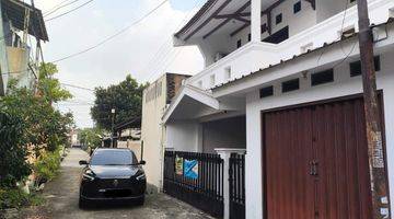 Gambar 1 Rumah Seken Second 2,5 Lantai Di Komplek Perumahan, Dekat Dengan Pintu Gerbang Tol, Jalan Raya Hankam, Jatirahayu, Pondok Melati, Kota Bekasi