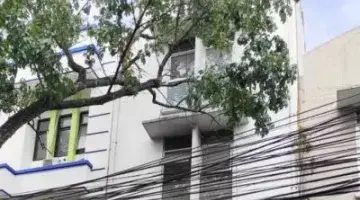 Gambar 1 For Rent Ruko 4 Lantai di Jalan Karapitan Bandung