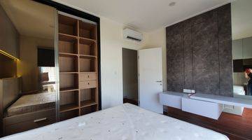 Gambar 2 Rumah Full Furnished 2 Lantai Cluster Martinez Gading Serpong