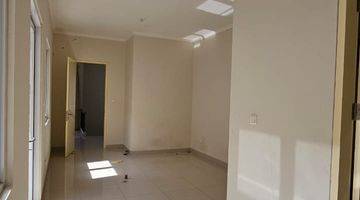 Gambar 2 Rumah 2 Lantai Unfurnished di San Lorenzo Gading Serpong