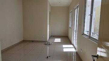 Gambar 4 Rumah 2 Lantai Unfurnished di San Lorenzo Gading Serpong