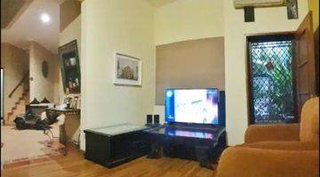 Gambar 3 Rumah 2 Lantai Semi Furnished di Cibubur, Depok