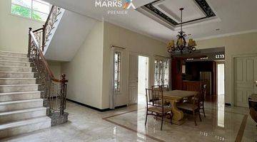 Gambar 5 Rumah Full Furnish Hook Mewah di Bukit Dieng Malang