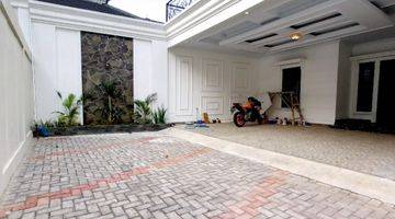 Gambar 3 MBV201 Rumah Baru Hook 3 Lt Mewah Modern Classic di Jagakarsa 