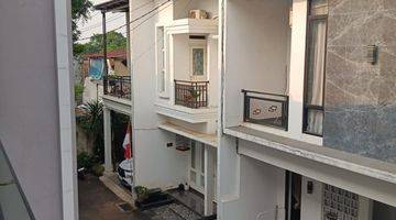 Gambar 3 Gs17 Rumah Mewah 2,5 Lt Dalam Cluster di Jl. M Kafi 1 Jagakarsa