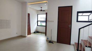 Gambar 5 458 Rumah Baru 2,5 Lt Modern Industrial Furnished di Pamulang