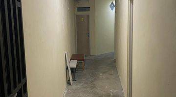 Gambar 4  Rumah 2.5 Lantai Kost Kostan 12 Kamar Dikemang